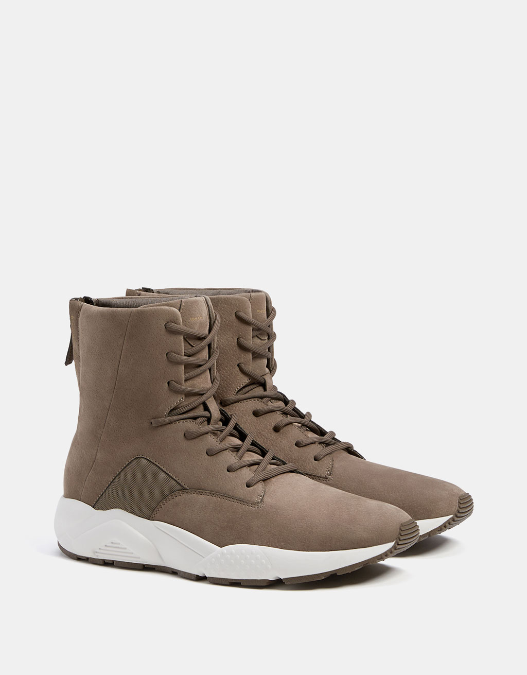 Loubotines Bershka
