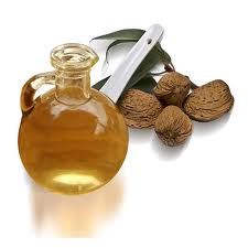 Aceite de almendras dulces o leche de almendras. 1
