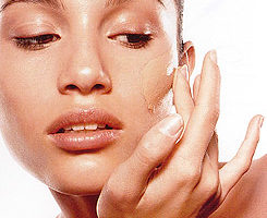 forma de colocarse el maquillaje de rostro