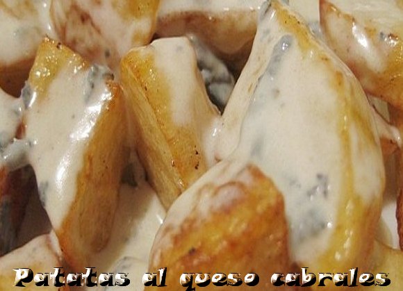 Patatas al queso cabrales 1