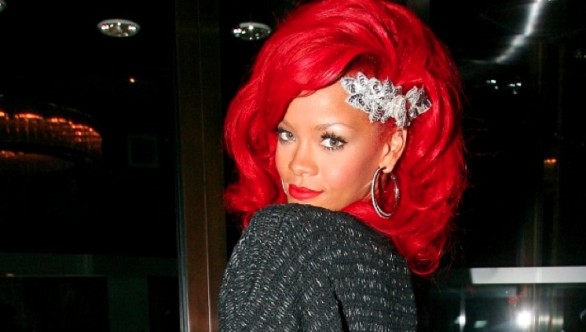 El fuego de Rihanna en su pelo