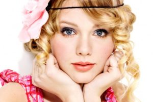 Taylor Swift maquillada