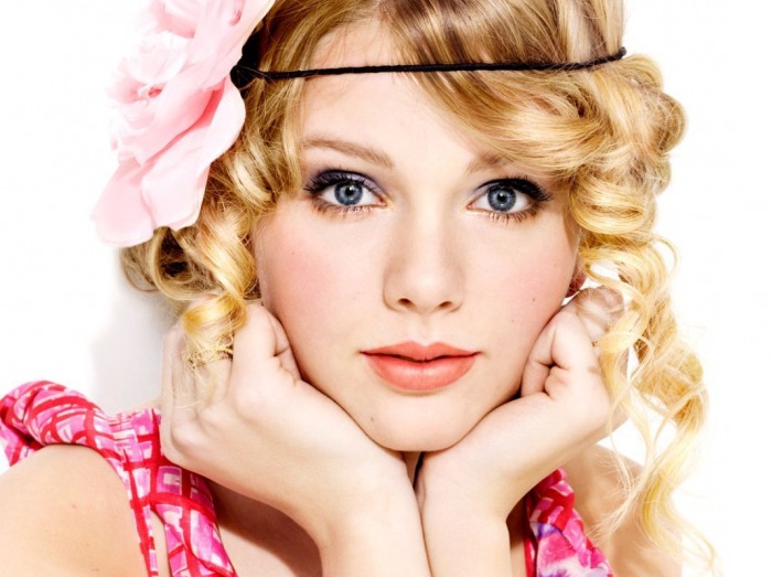 Taylor Swift maquillada