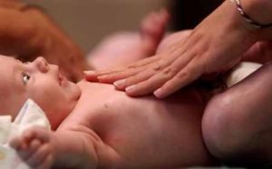 untar locion en bebe