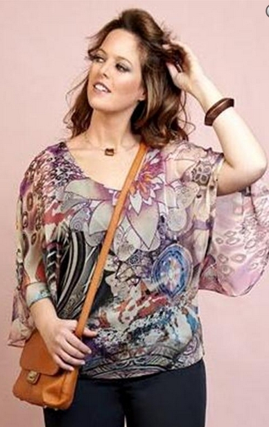 Actualiza tu armario con camisetas y blusas rebajadas 1