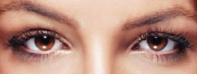 Ojos tristes no, melancólicos sí 1