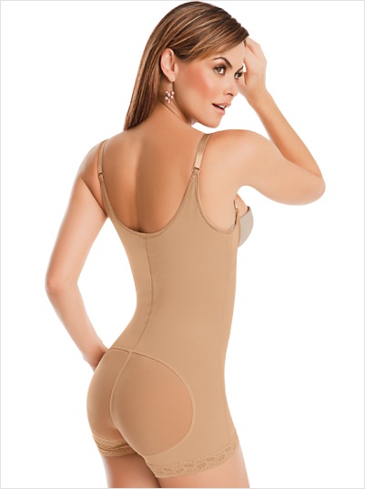 Faja body reductor con boxer levantacola
