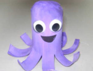 pulpo con rollo de papel