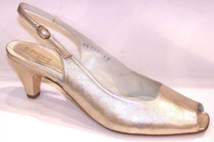 Zapatos de vestir cómodos y elegantes en tallas especiales 3