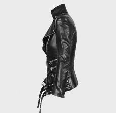 La sofisticación del rock: las chaquetas de Balmain 1