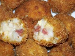 Mini croquetas caseras como aperitivos