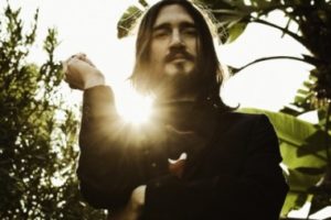 Descárgate un tema nuevo de John Frusciante 6