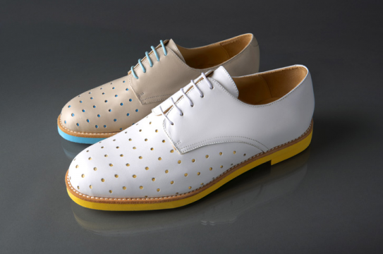 Oxfords y náuticos con suelas de colores 1