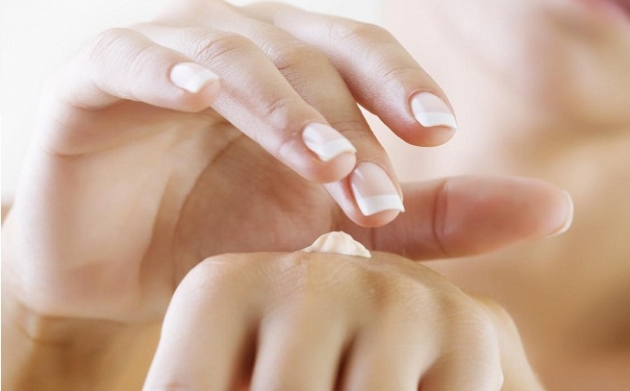 aplicar crema