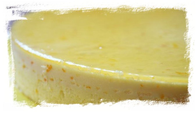 Tarta de mousse de naranja sobre bizcocho de chocolate 1