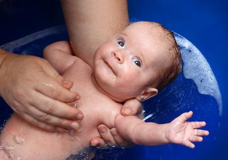 Consejos para un baño higiénico a tu bebé 1