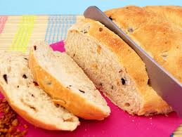 Pan de olivas negras