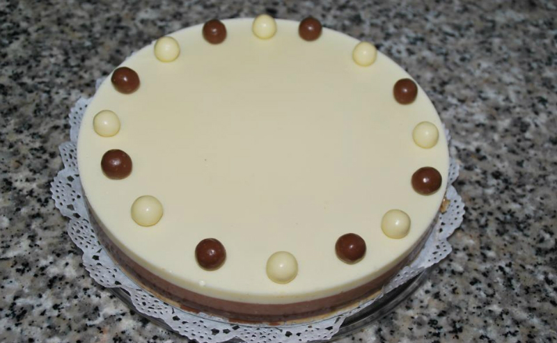 tarta tres chocolates