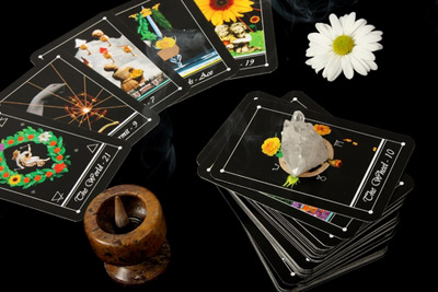 Cartas del tarot gratis tirada: averigua si durarás en el trabajo