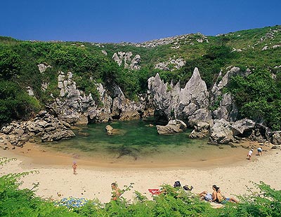 Playa de Gulpiyuri