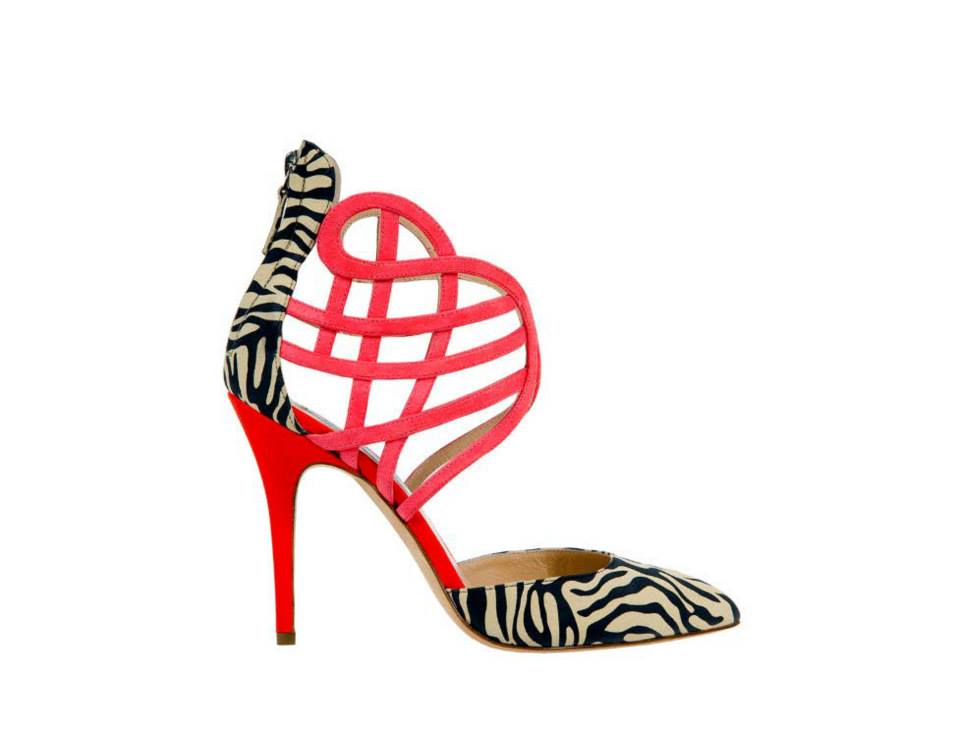 Descubre la belleza de los zapatos y sandalias de Monique Lhuillier 1