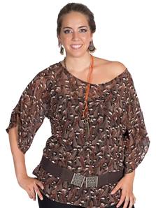 A la moda y juvenil con "taille-plus"