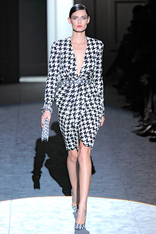 HOUNDSTOOTH 1