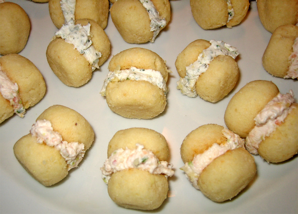"Bocado de dama" o "Baci di Dama"