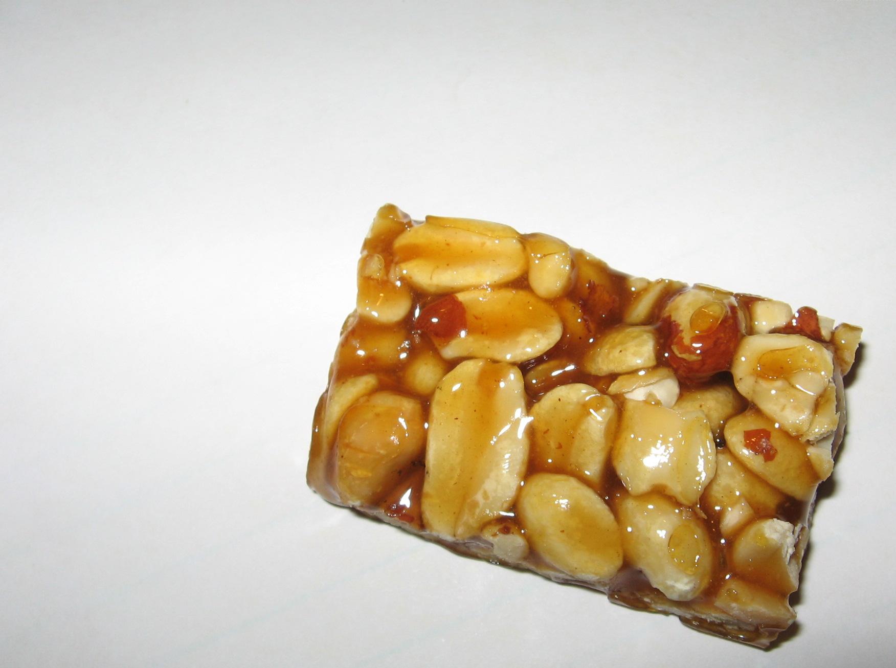 Dulce de cacahuete, Chikki o Pé de Moleque