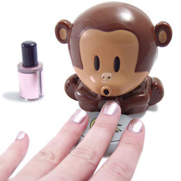 soplarle a las uñas
