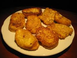 Torrijas de Semana Santa con azúcar y canela