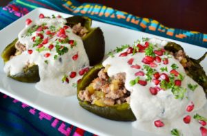 chiles en nogada