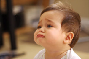 bebe llorando