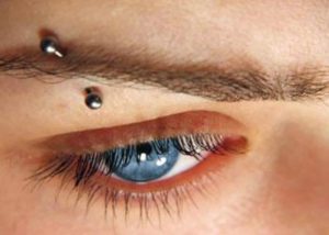 piercing de ceja