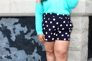 Cómo utilizar blusas de manga larga para gorditas