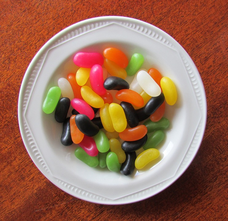 evitar los caramelos en la alimentación de los niños