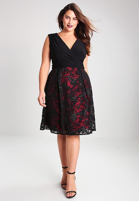 5 Looks de Navidad Tallas Grandes para Curvies - Vestidos coctel en negro y rojo