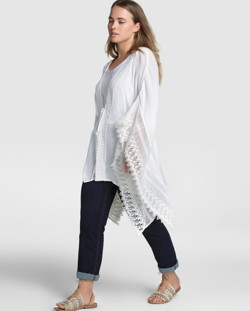 5 outfits de verano para mujeres de talla grande - blusas blancas talla grande