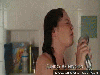 cantando en el baño