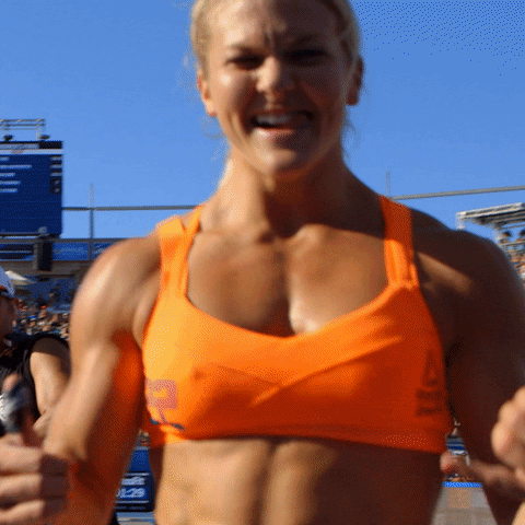 mujer con musculos