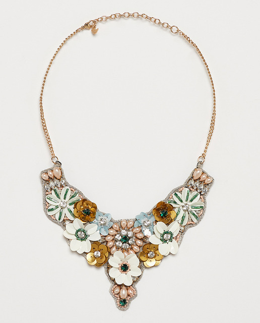Accesorios talla grande en rebajas - collares de flores