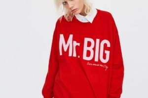 Sudaderas de Sexo en Nueva York en ZARA- sudadera roja