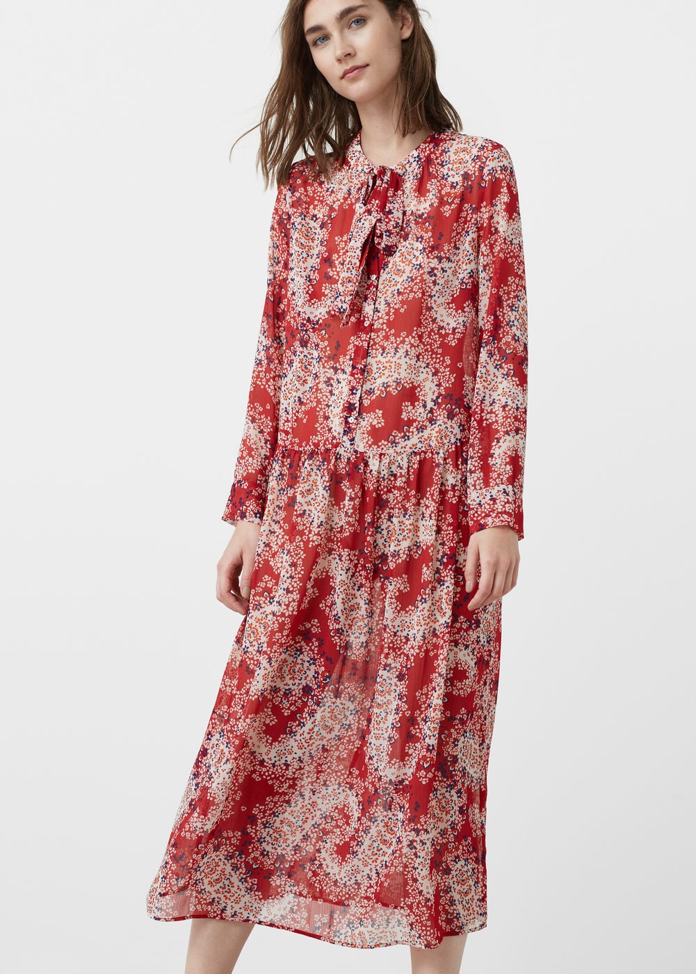 Vestidos bohemios de flores que sà deberás comprar en las rebajas - vestido estampado rojo