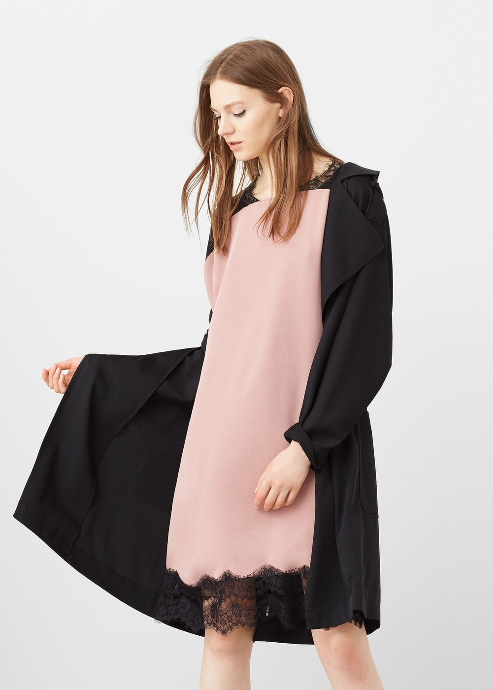 Vestidos Lenceros que podrás encontrar en Rebajas - vestio lencero rosa con encaje