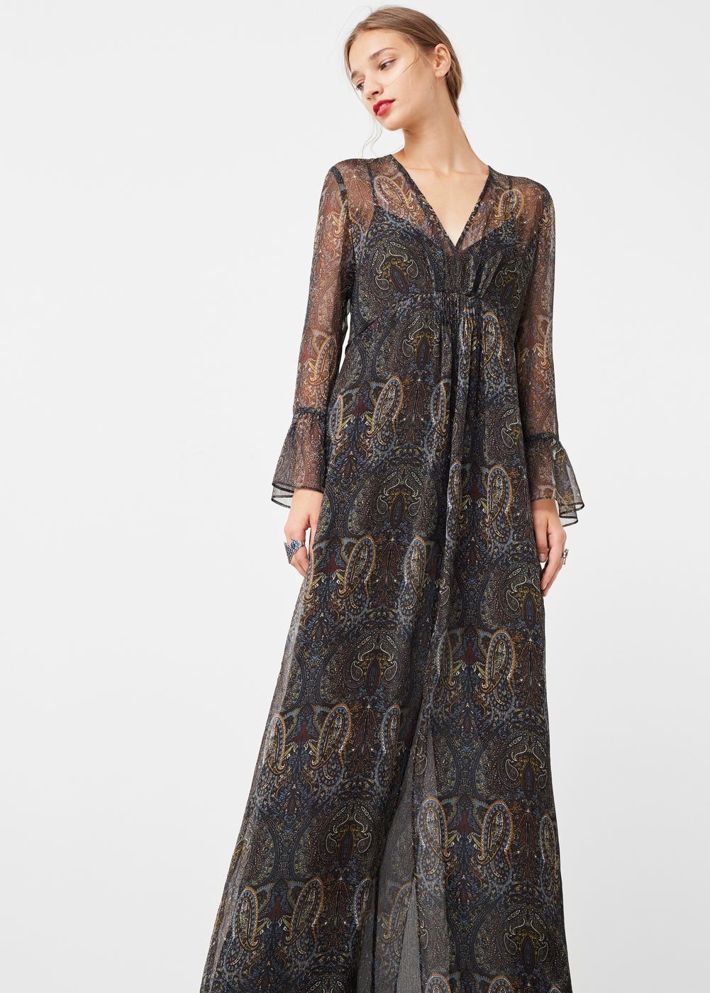 Vestidos bohemios de flores que sí deberás comprar en las rebajas - vestido flores largo