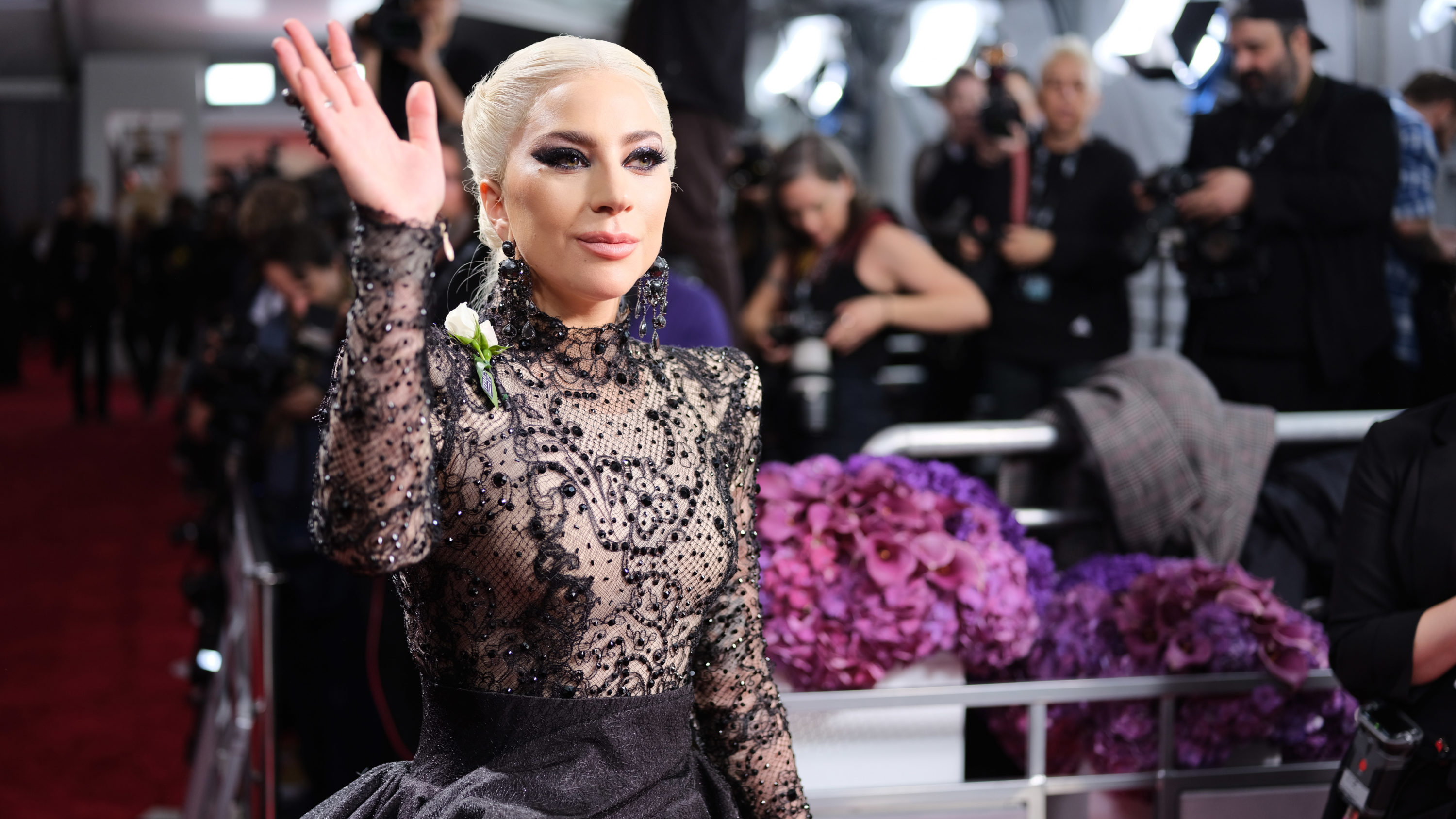 Los mejores looks de los Grammy - lady gaga